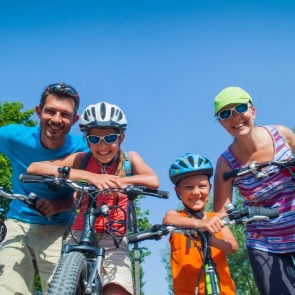 Family bike ride | Williamson Realty Ocean Isle Beach NC Rentals