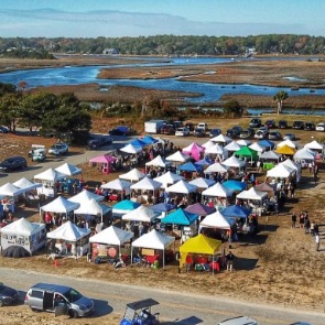 Ocean Isle Beach Holiday Market Shop Local | Williamson Realty Vacations Holiday Rentals